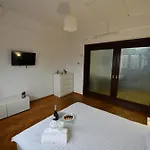 Apartment Boulevard View 2br In Old Town *