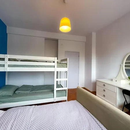 Boulevard View 2br In Old Town