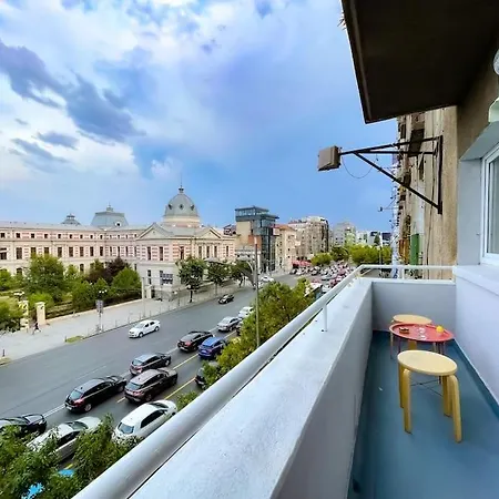 Apartment Boulevard View 2br In Old Town *