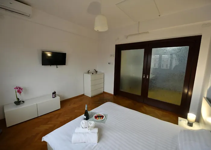 Apartman Boulevard View 2br In Old Town *