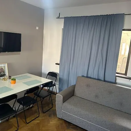 Boulevard View 2br In Old Town *