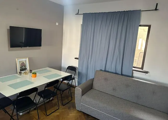 Boulevard View 2br In Old Town *